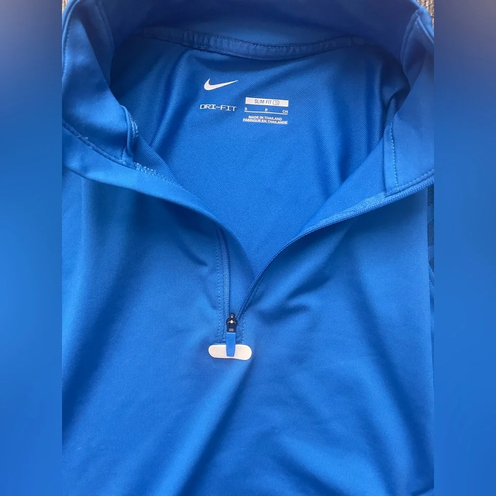 NIKE STRIKE 21 DRILL TOP WOMEN SIZE SMALL.EUC - Picture 9 of 9